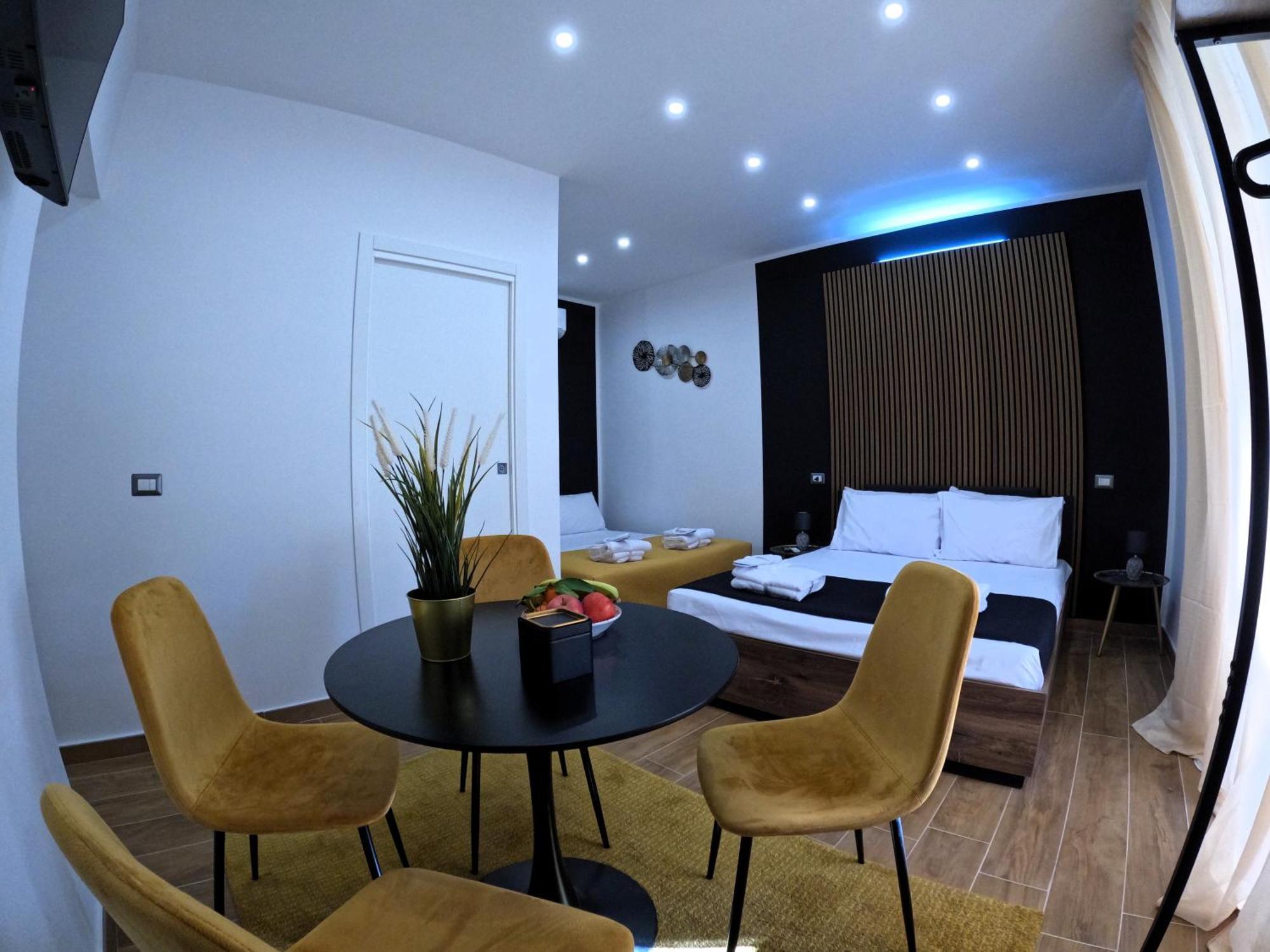 Blackwoody Contemporary Rooms - Napoli Centro Storico المظهر الخارجي الصورة