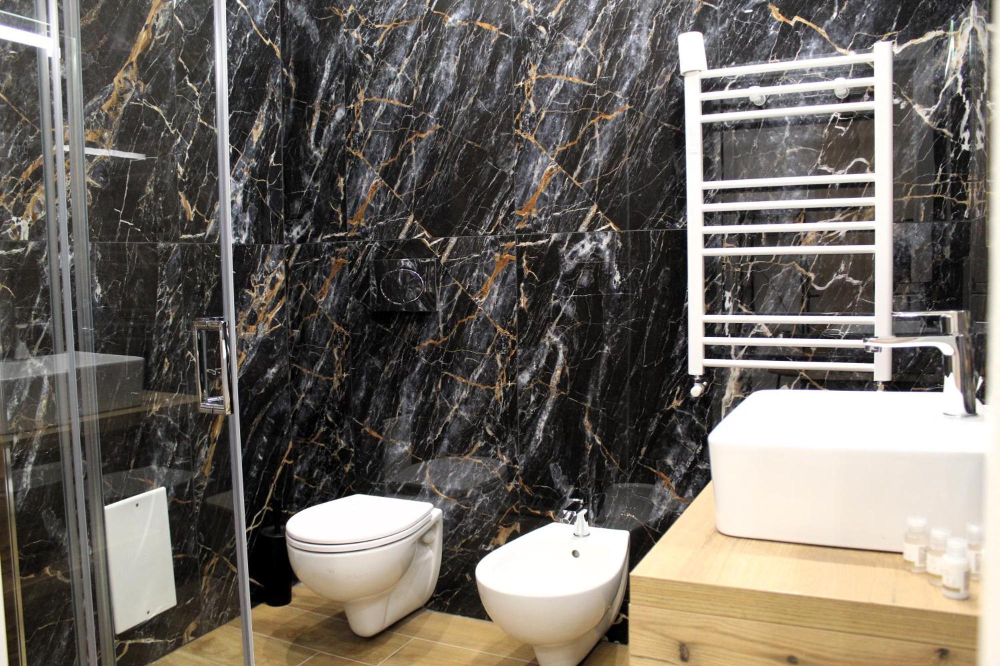 Blackwoody Contemporary Rooms - Napoli Centro Storico المظهر الخارجي الصورة