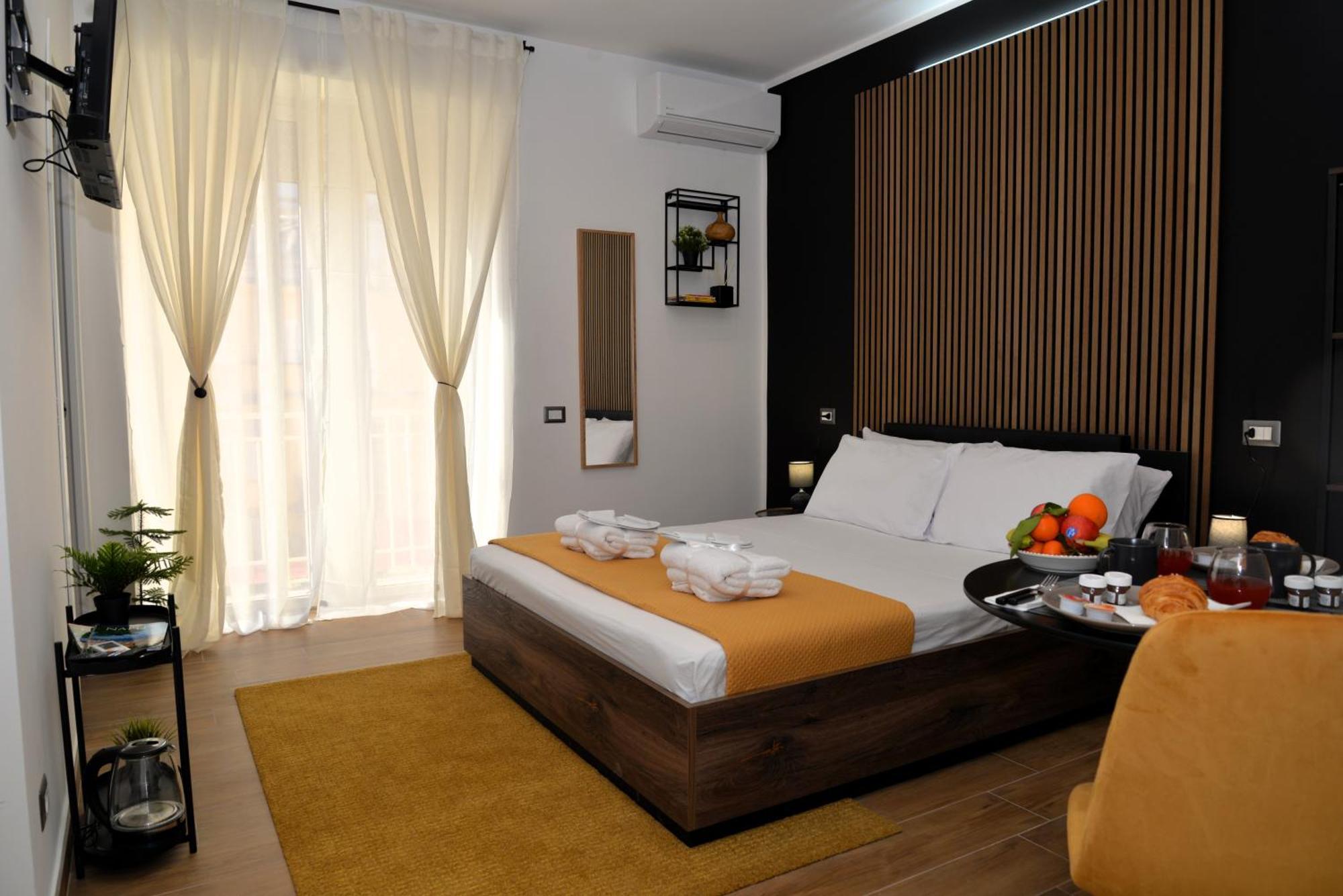 Blackwoody Contemporary Rooms - Napoli Centro Storico المظهر الخارجي الصورة